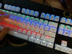 Clavier Mécanique ABKO Hacker K8700