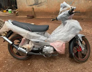 KTM Duke 125 2023 Blanc