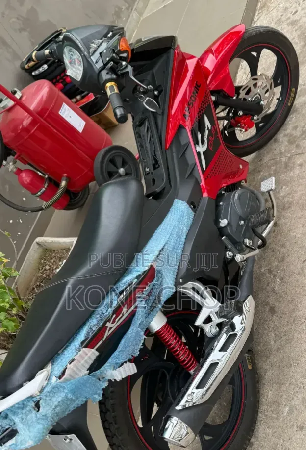 Nouveau KTM RC 125 2026 Rouge