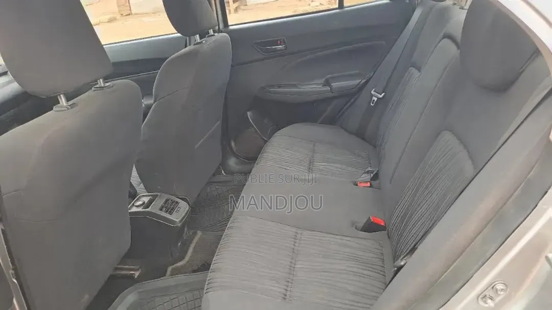 Suzuki Dzire 2023 Gris