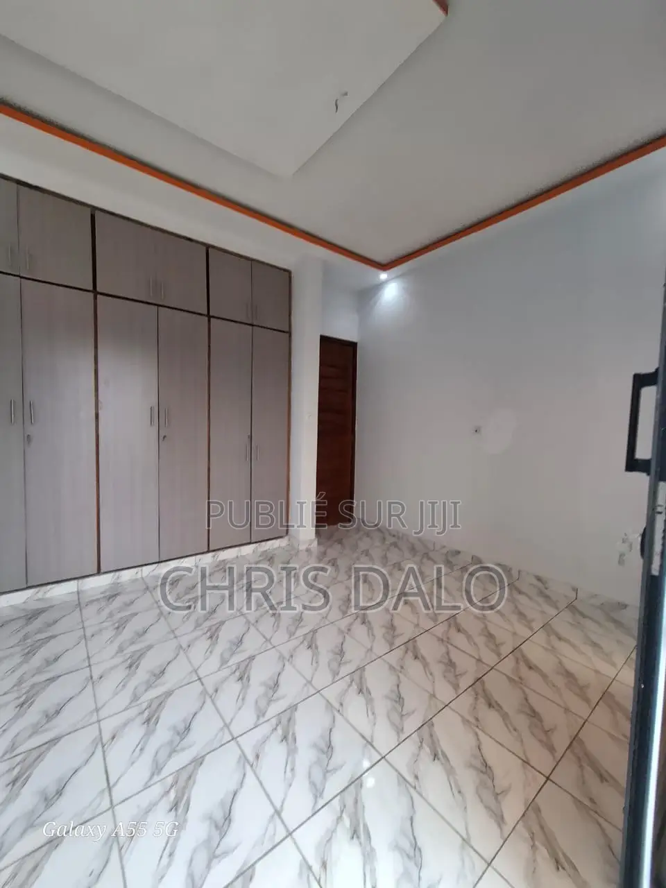 3chbre Duplex dans Beni, Cocody à Louer