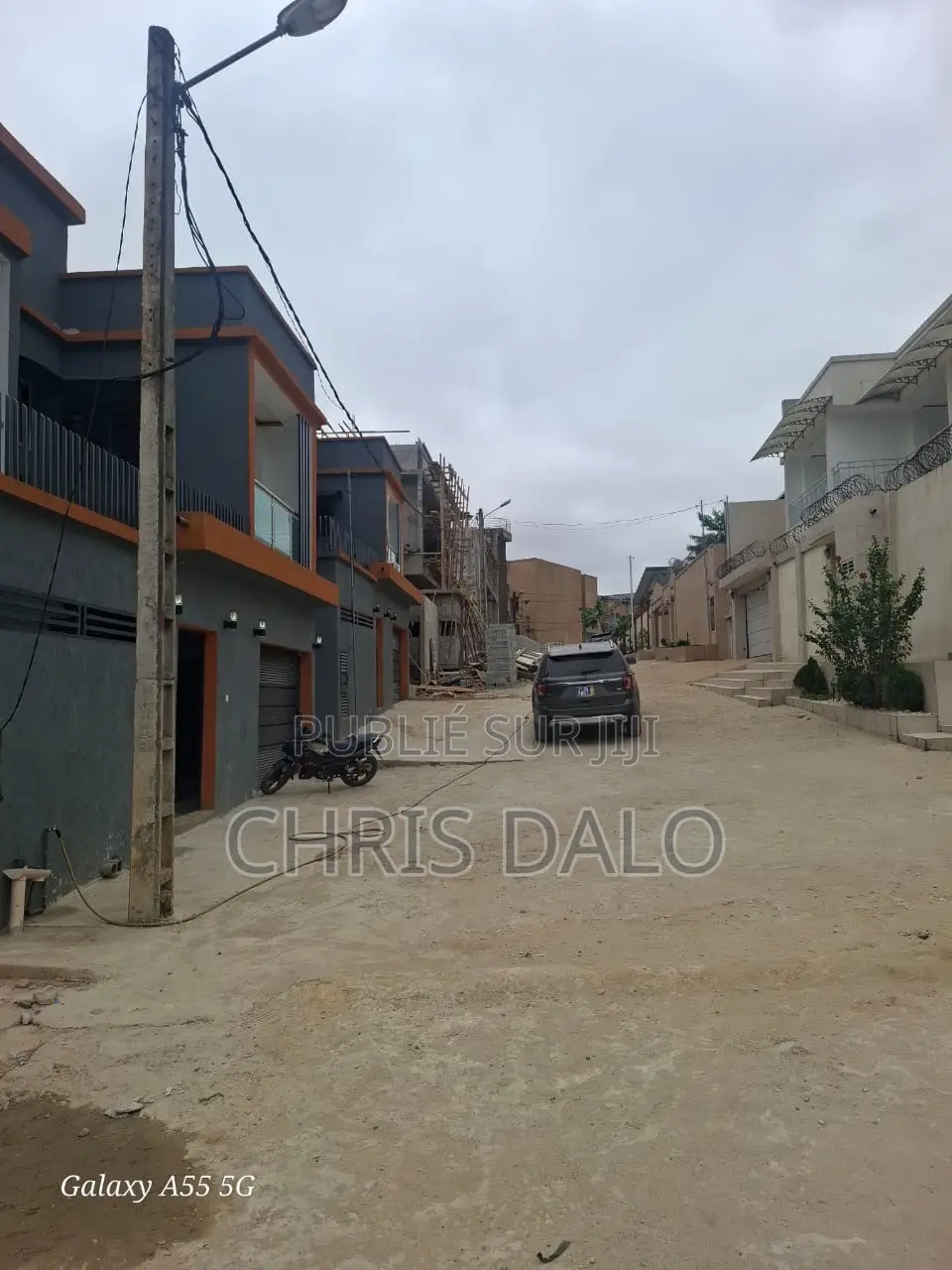 3chbre Duplex dans Beni, Cocody à Louer