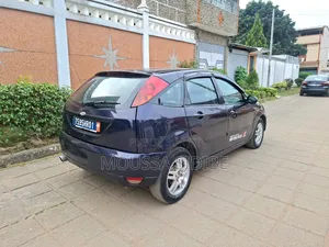 Ford Focus 2002 Bleu