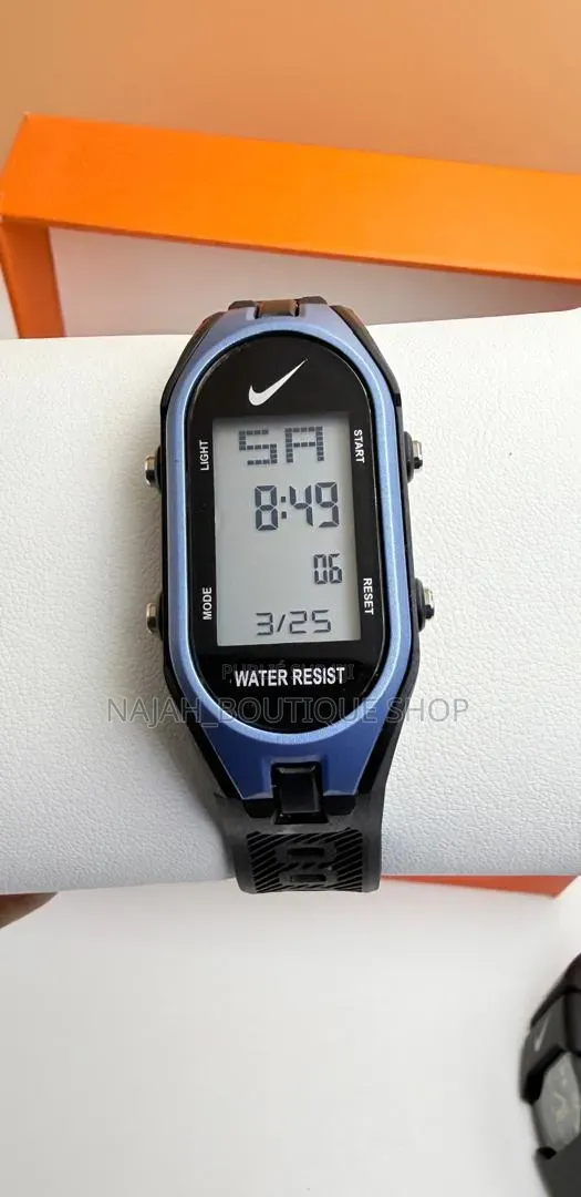 Montre Numérique De Style De Sport