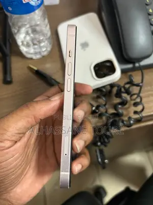 Apple iPhone 13 128 GB Rose