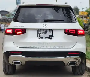 Mercedes-Benz GLB-Class GLB 250 4MATIC 2021 Blanc