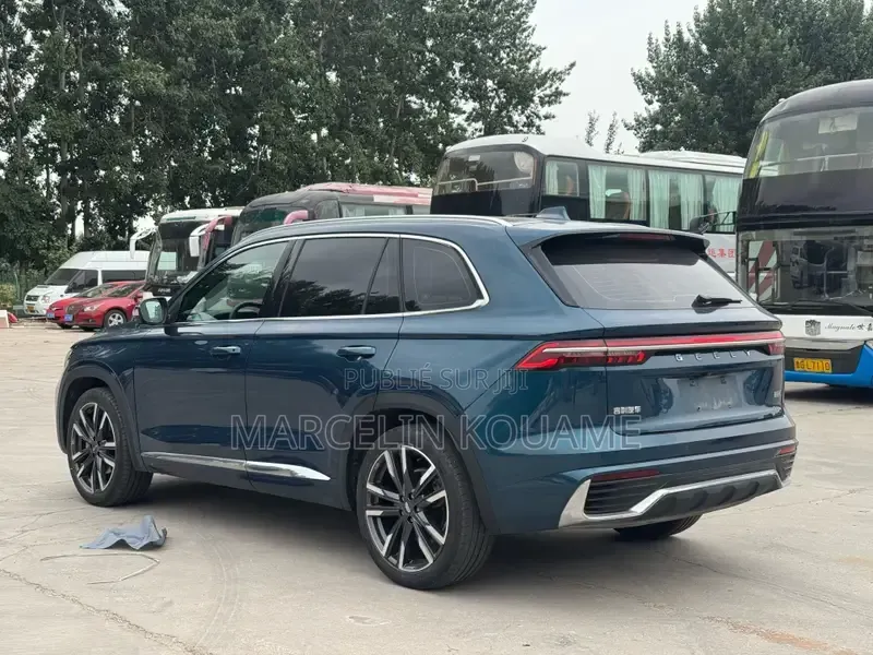 Nouveau Geely Xingyuan 2024 Bleu