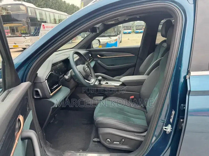 Nouveau Geely Xingyuan 2024 Bleu