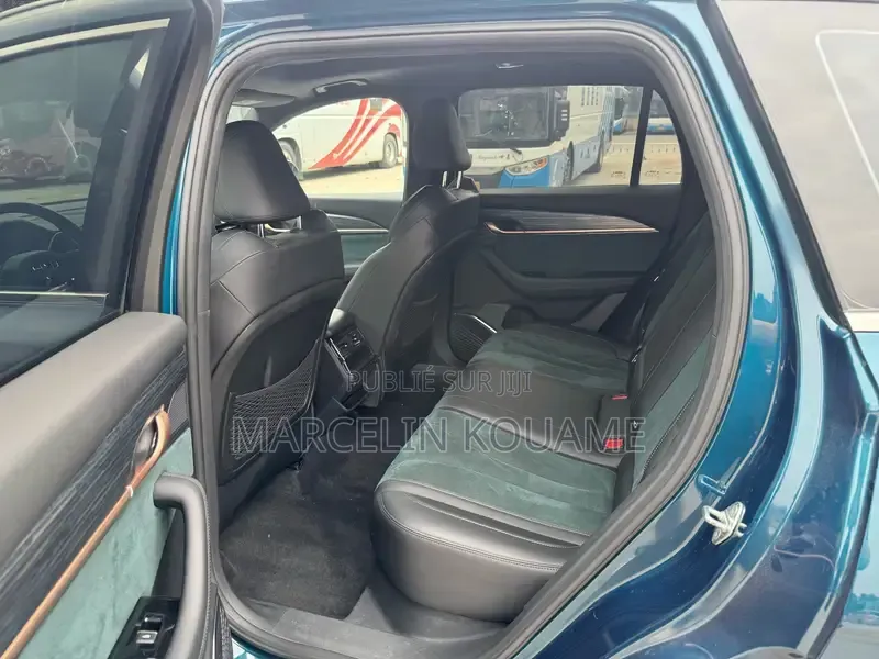 Nouveau Geely Xingyuan 2024 Bleu