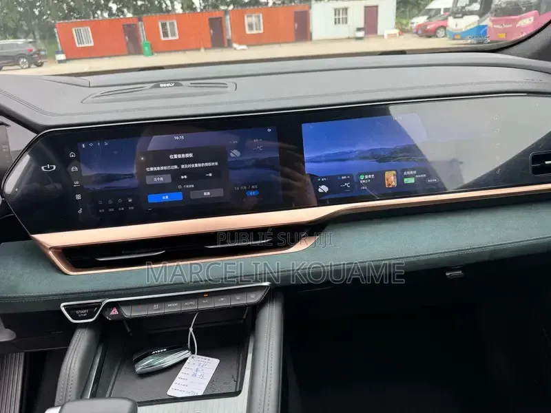 Nouveau Geely Xingyuan 2024 Bleu