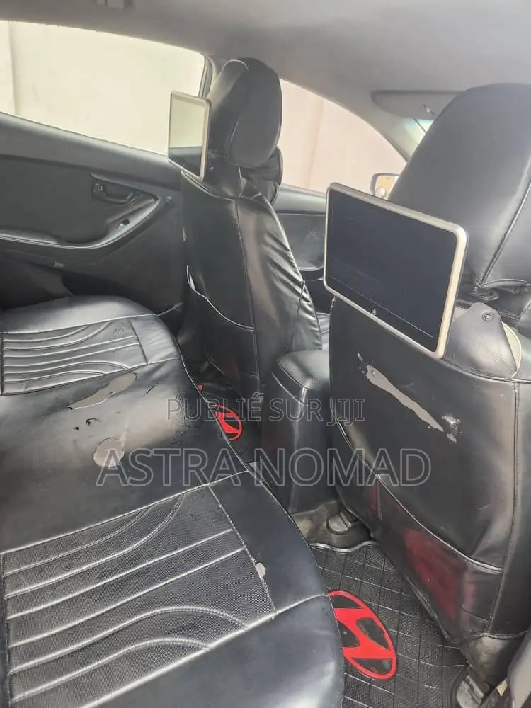 Hyundai Elantra 2014 Doré