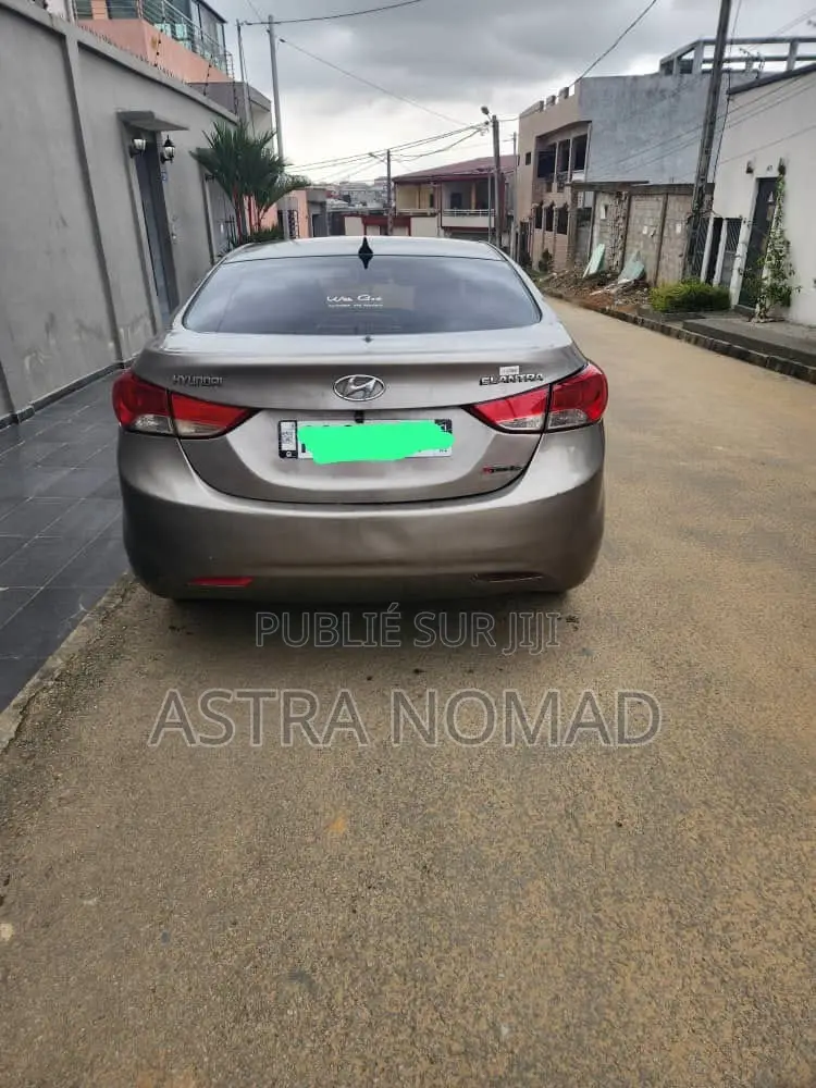 Hyundai Elantra 2014 Doré