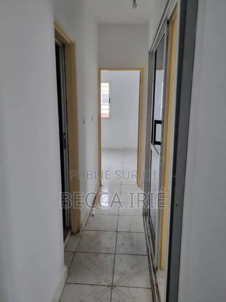 2chbre Appartement dans Anyama à Vendre