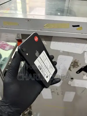 Apple iPhone XR 64 GB Noir