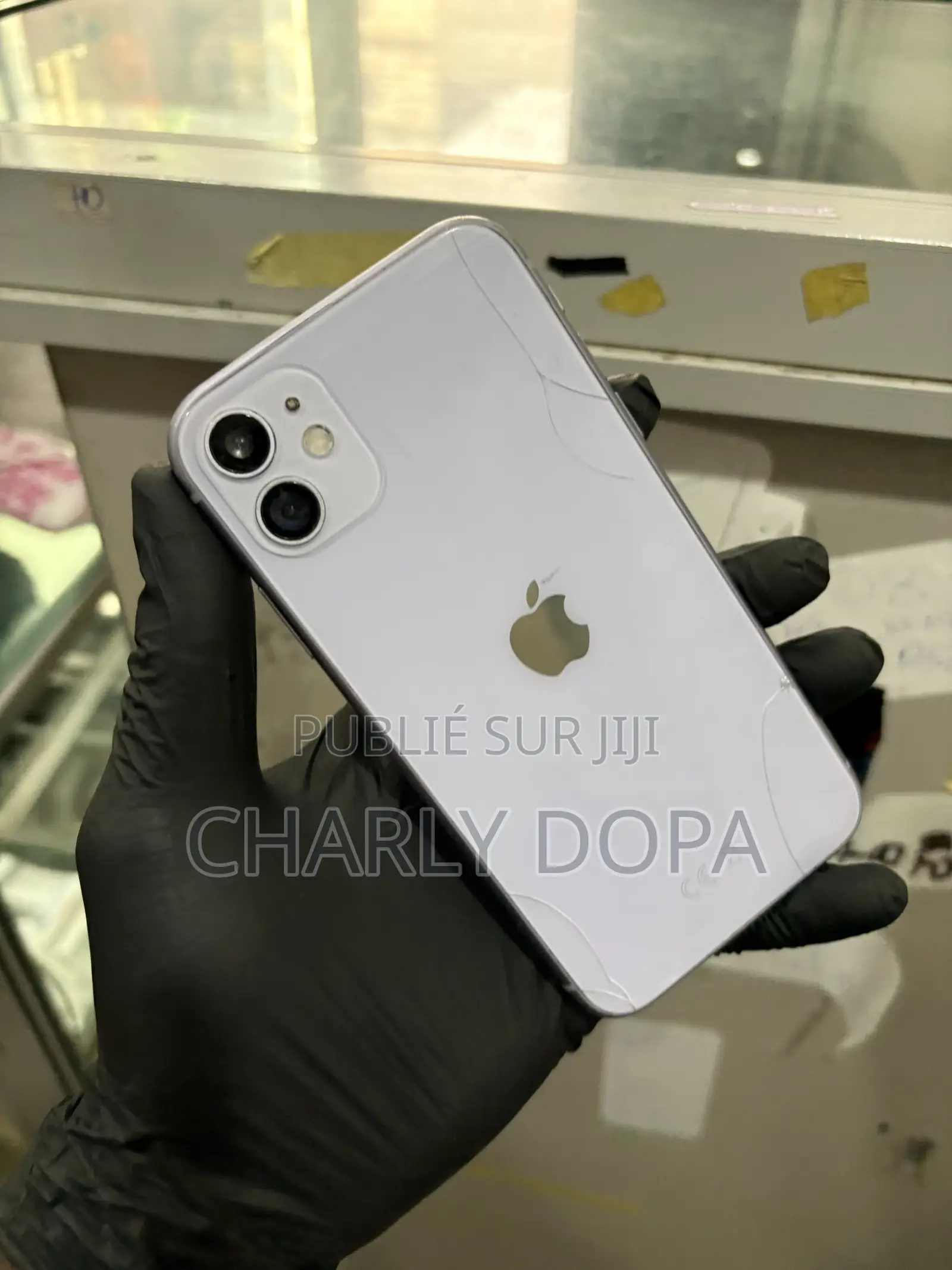 Apple iPhone 11 64 GB Blanc