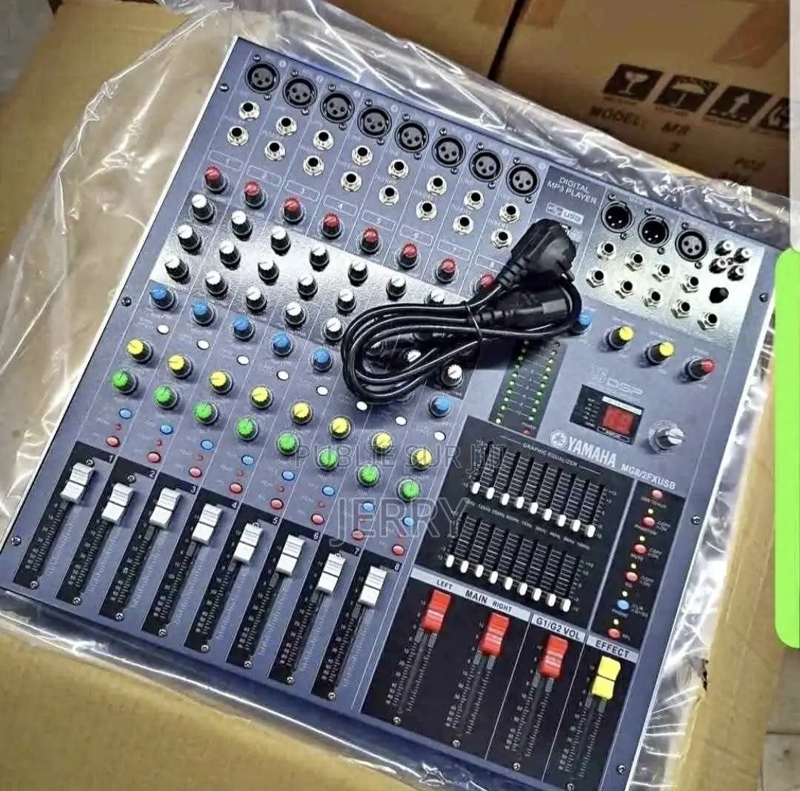 Tableau De Mixage Yamaha MG8