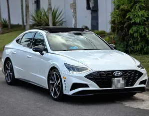 Hyundai Sonata N Line Night Edition 2022 Blanc cassé