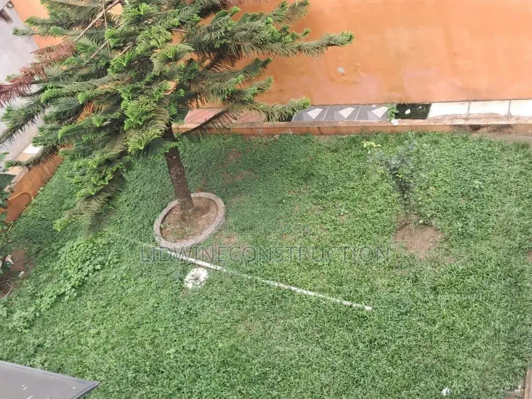 6chbre Duplex dans Bingerville à Louer