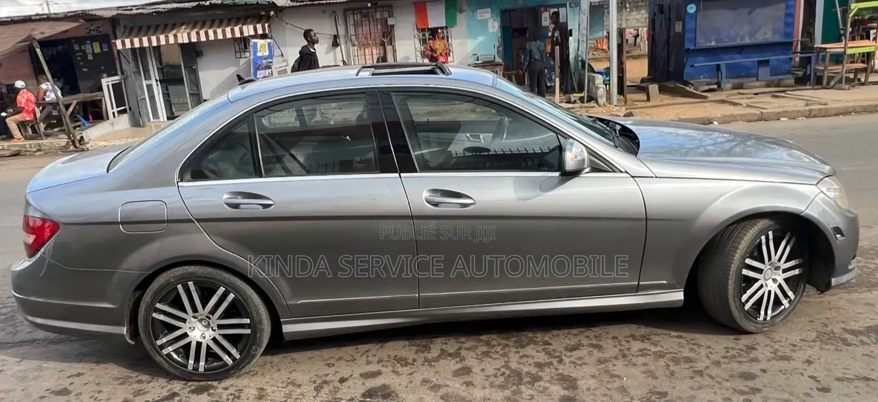 Mercedes-Benz C350 C350 BlueEFFICIENCY 4MATIC AWD 2009 Gris