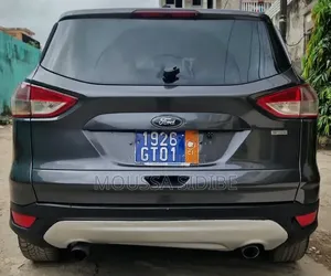 Ford Escape 2015 Gris