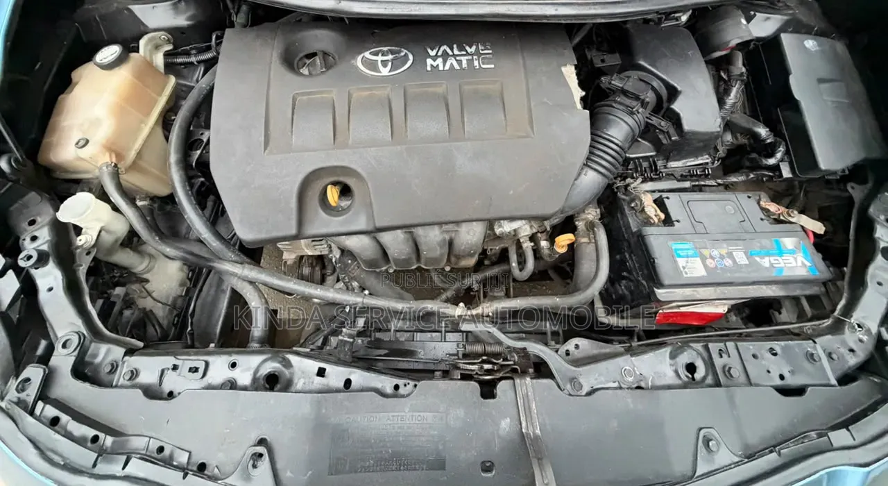 Toyota Auris 2017 Bleu