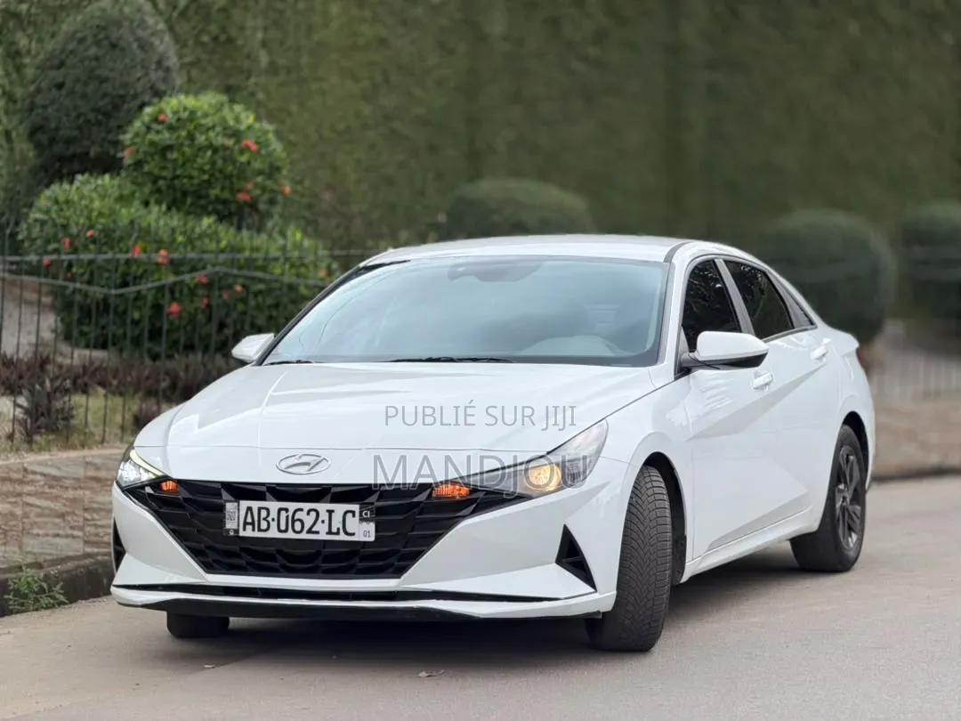Hyundai Elantra 2021 Blanc