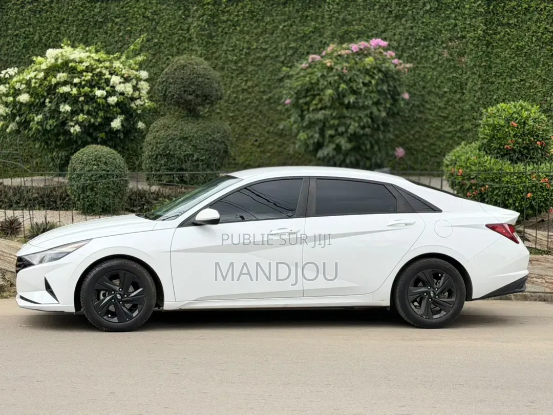 Hyundai Elantra 2021 Blanc