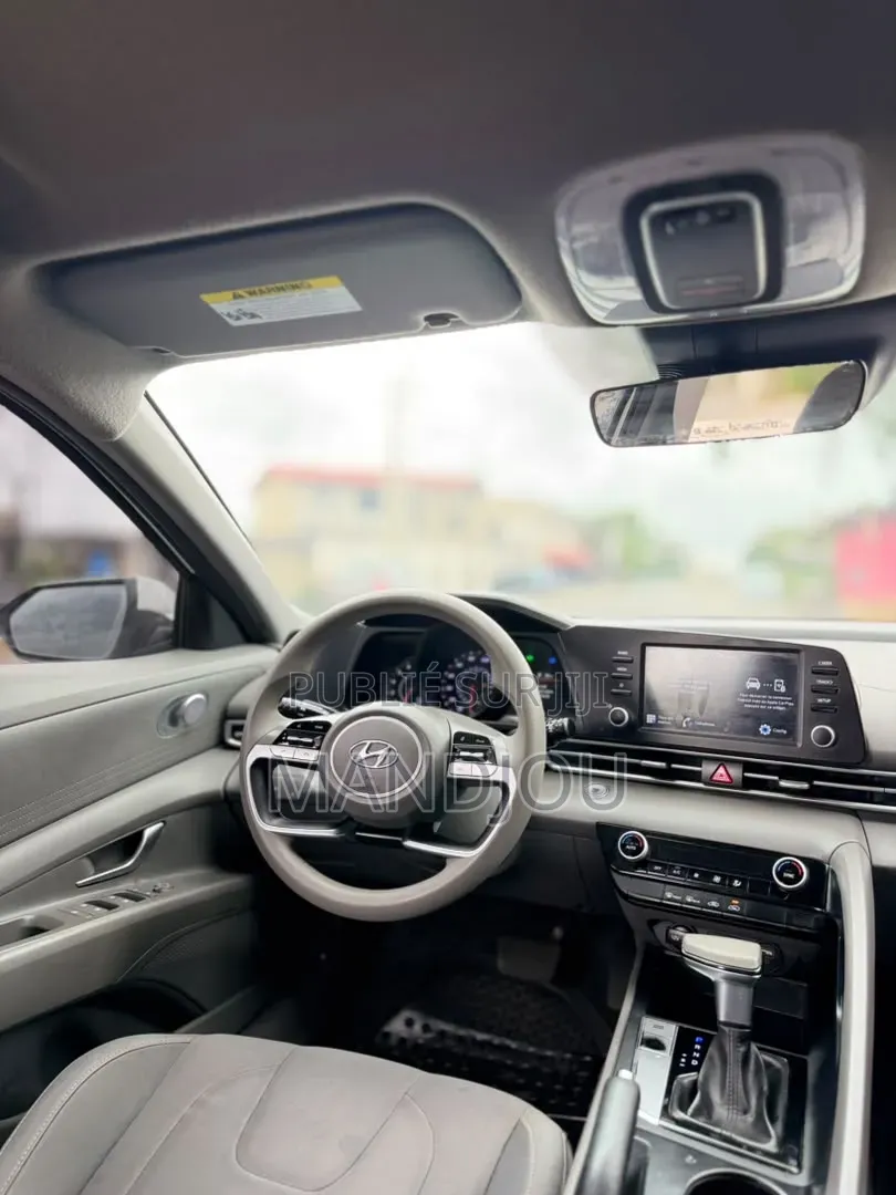 Hyundai Elantra 2021 Blanc