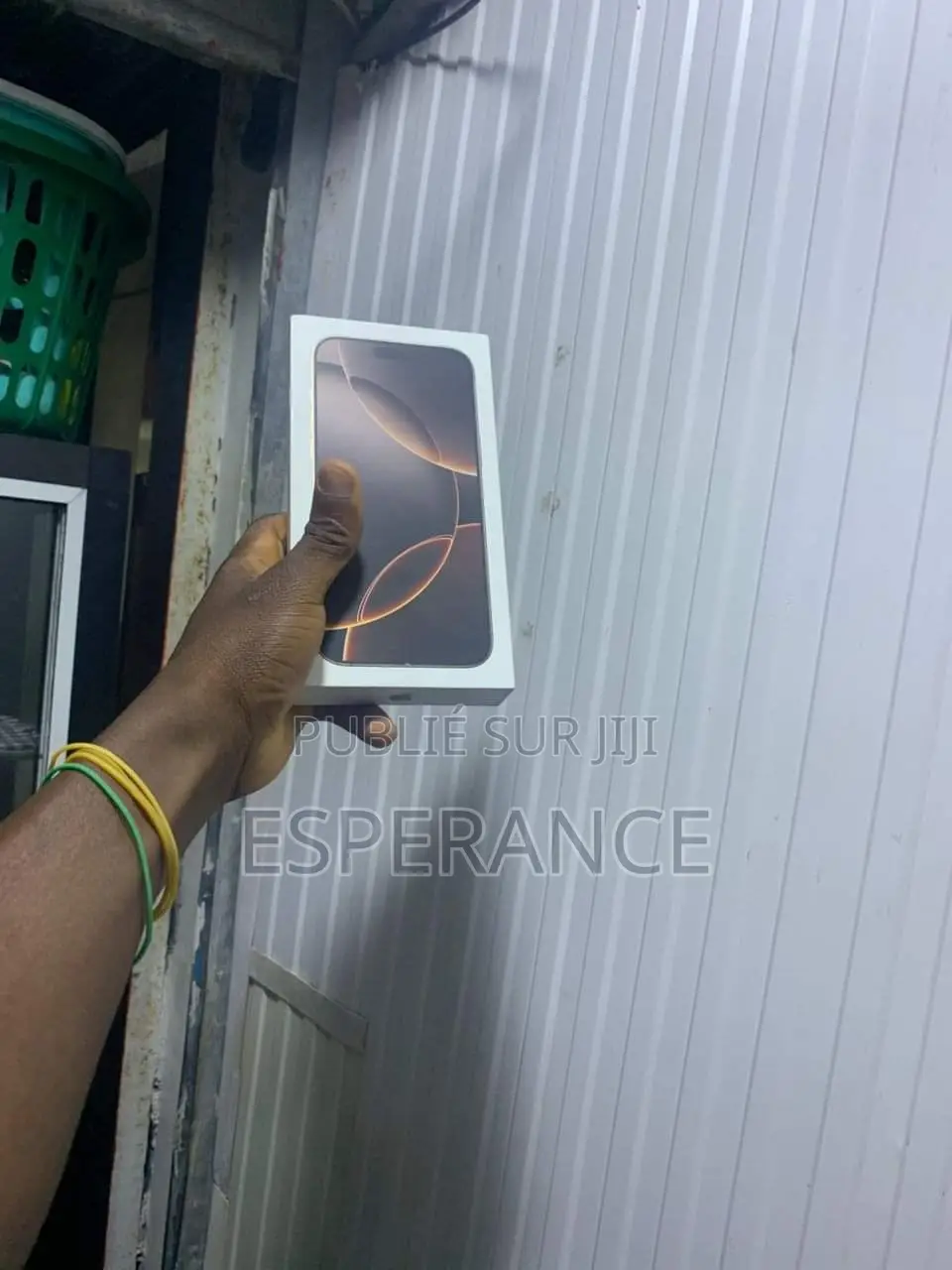 New Apple iPhone 16 Pro Max 256 GB Blue