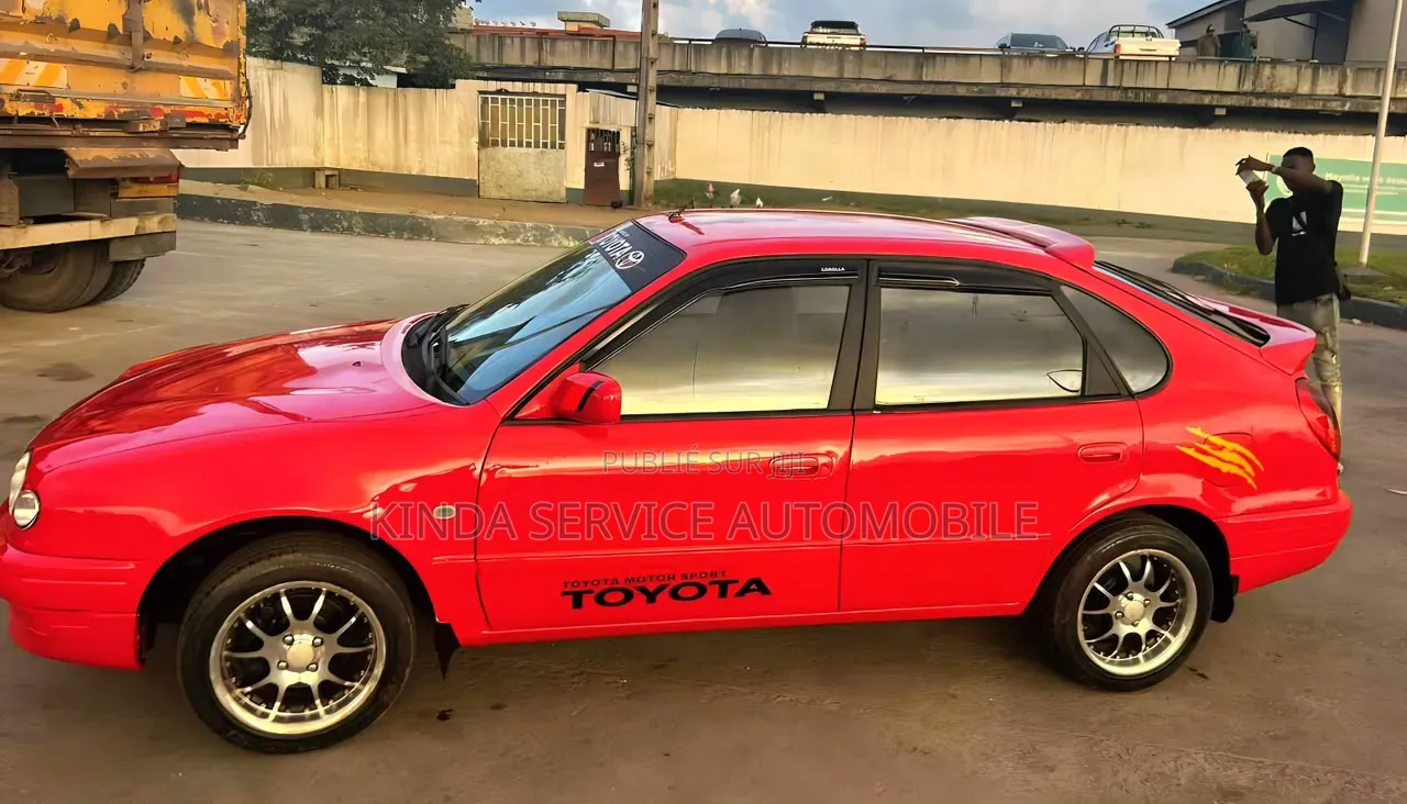 Toyota Corolla Luxel 1.8i 2000 Rose