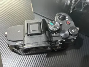 Sony at 7 IV (4)Appareil Photo Hybride Plein Format Polyvalent 33