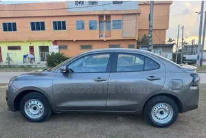 Suzuki Dzire 2025 Gris