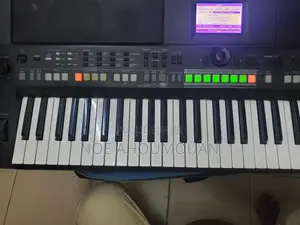 Yamaha PSR-S650
