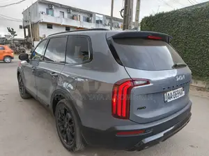 Kia Telluride SX 2023 Gris
