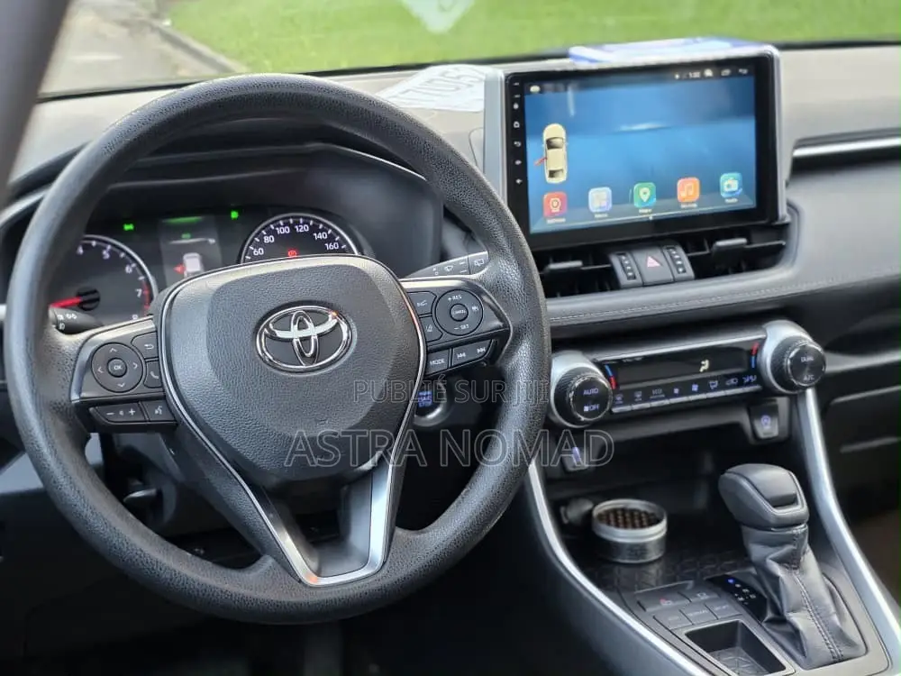 Toyota RAV4 2022 Noir