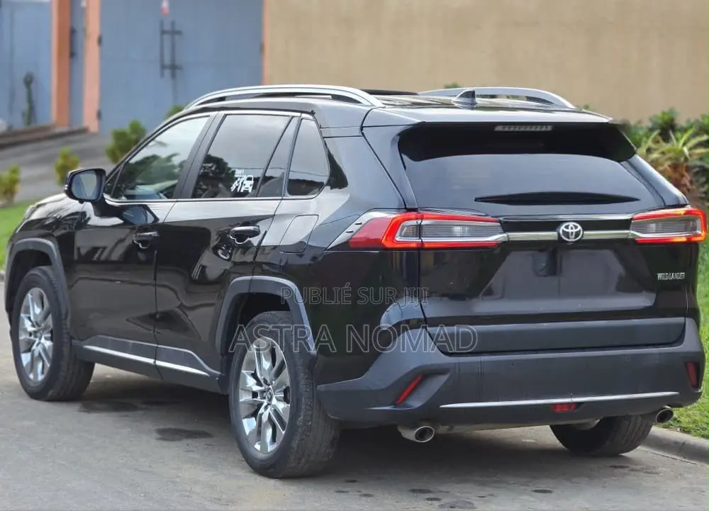 Toyota RAV4 2022 Noir