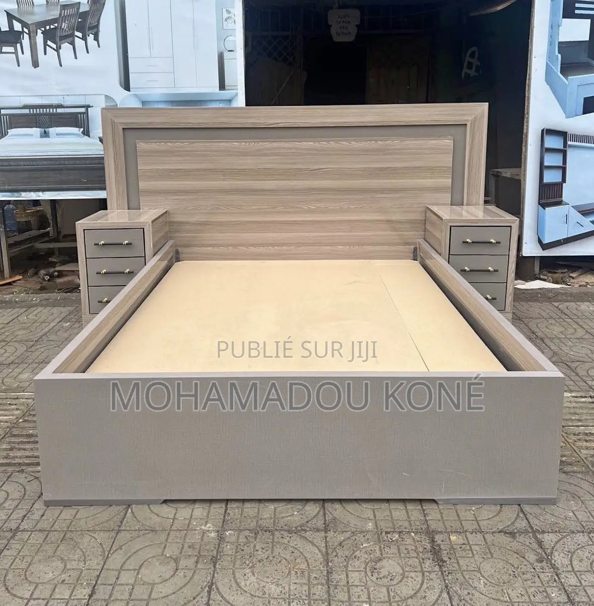 Magnifique Lit (2) Places en Bois en Promotion