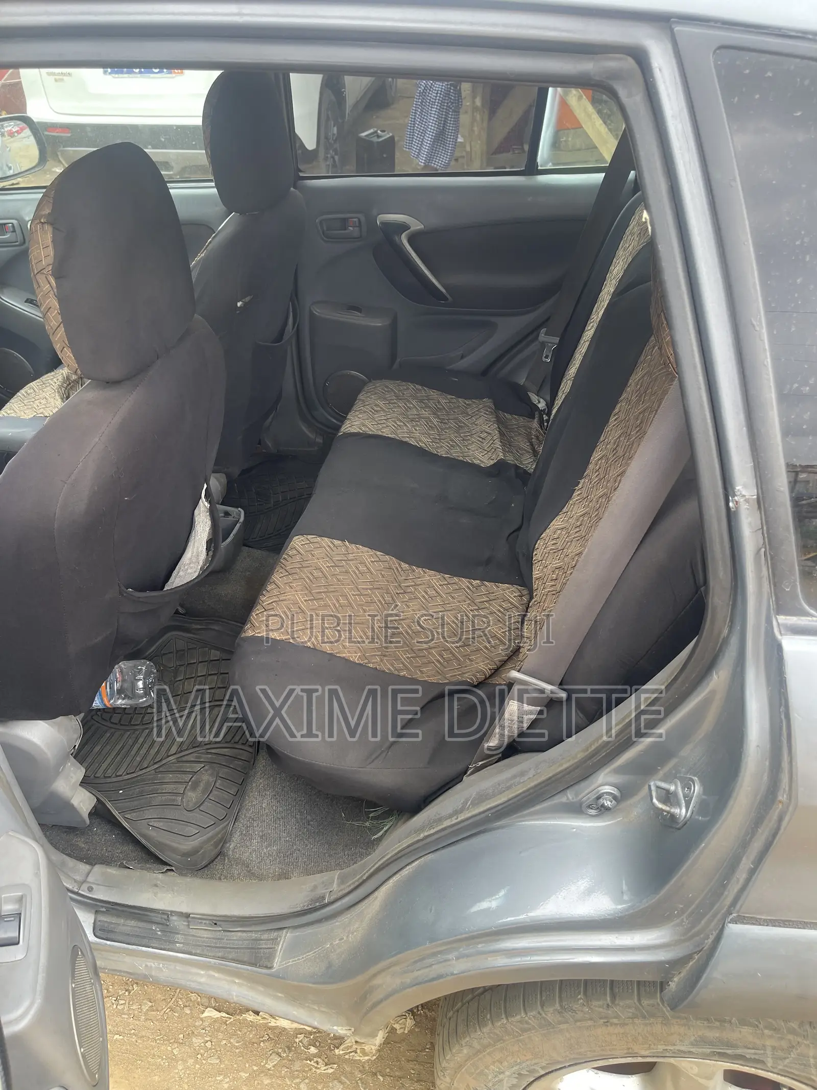 Toyota RAV4 Automatic 2002 Gris
