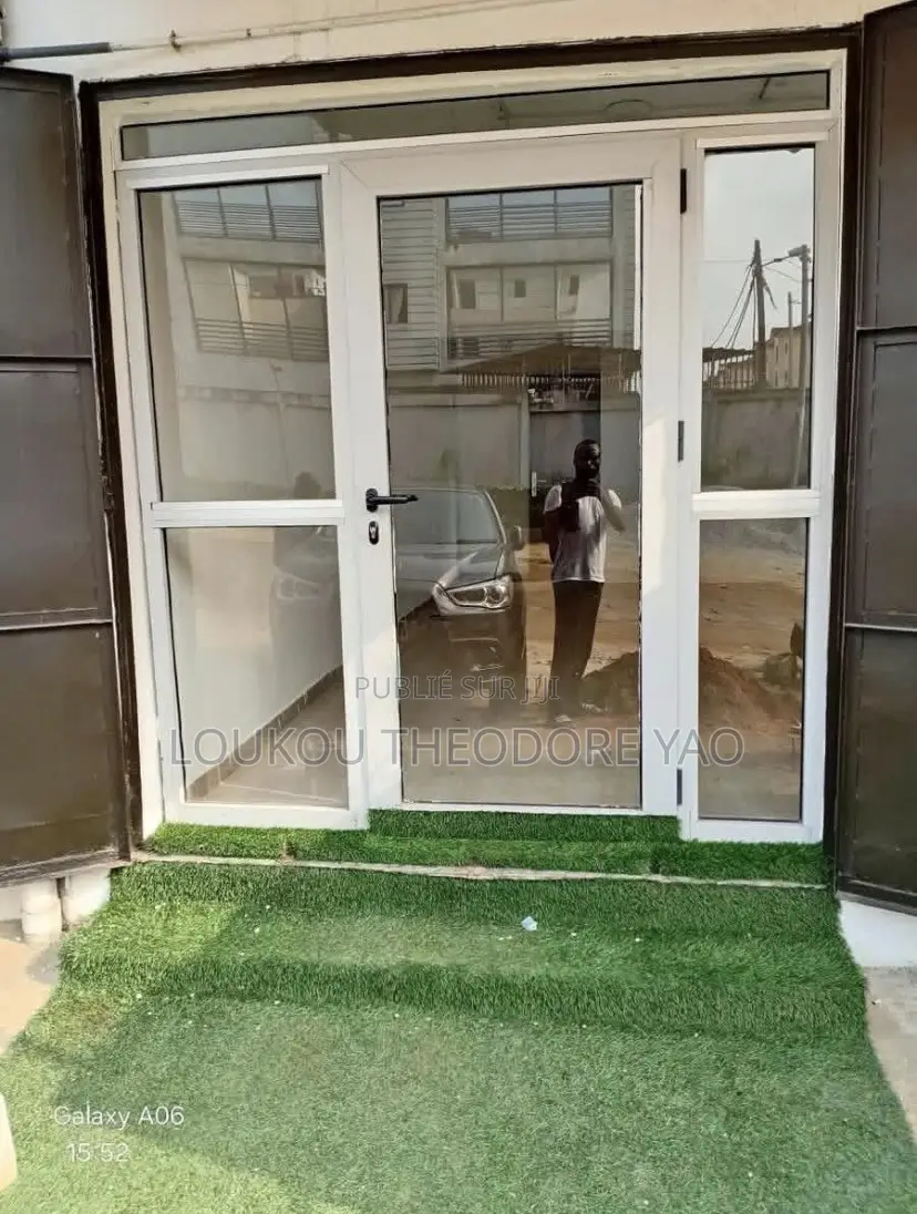 1chbre Appartement dans Yopougon à Louer