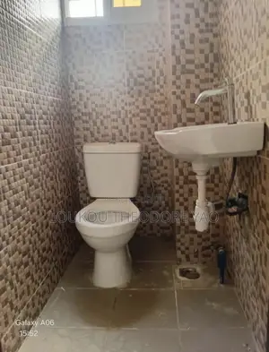 1chbre Appartement dans Yopougon à Louer