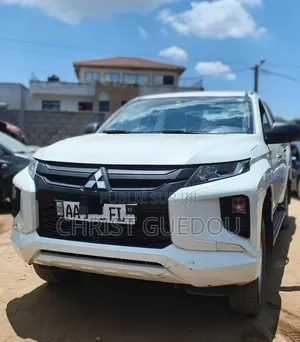 Mitsubishi L200 2024 Blanc