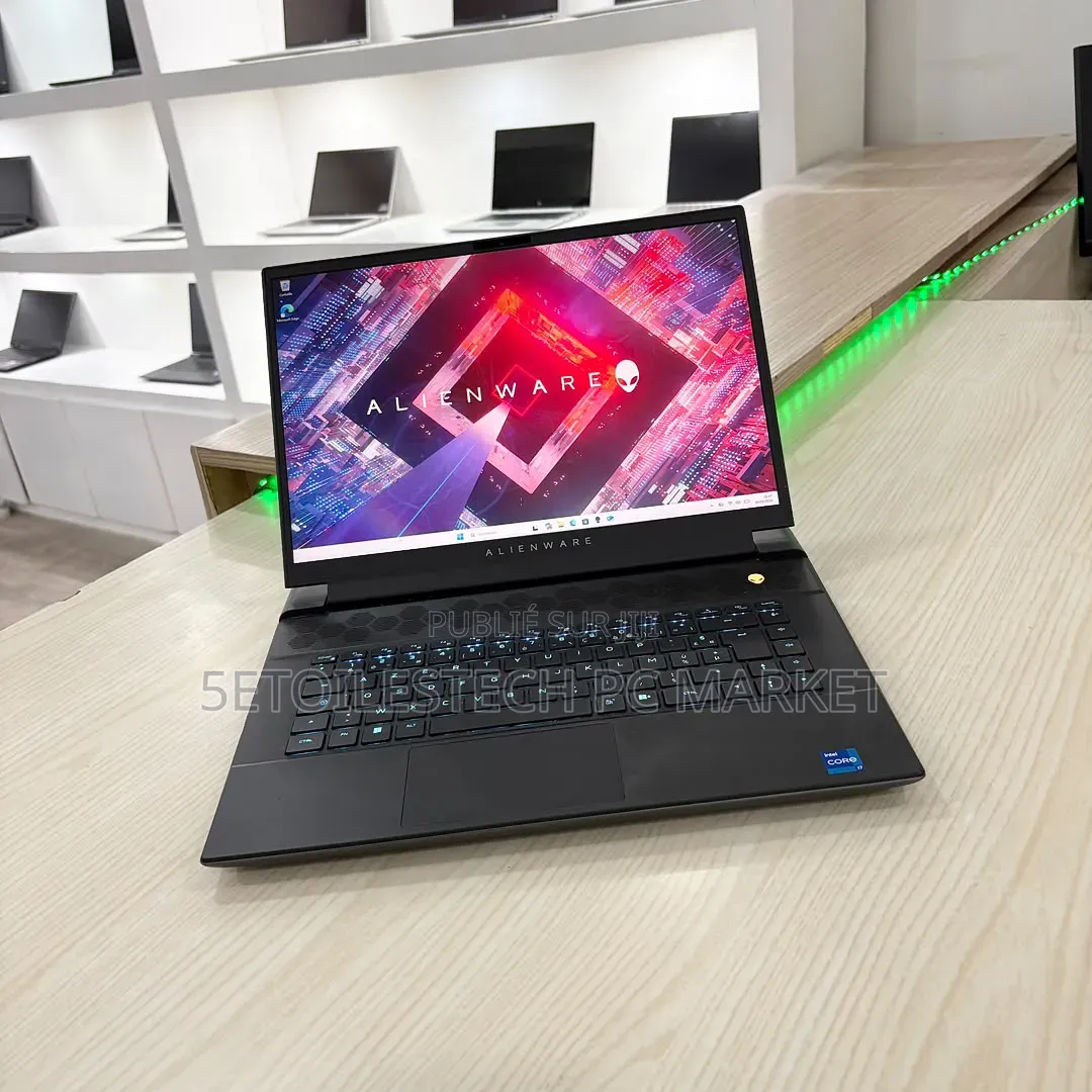 Nouveau Alienware M16 R1 16GB Intel Core i7 SSD 512GB