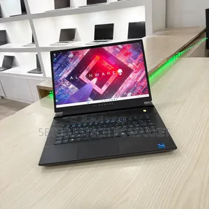 Nouveau Alienware M16 R1 16GB Intel Core i7 SSD 512GB