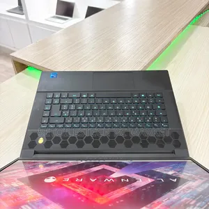 Nouveau Alienware M16 R1 16GB Intel Core i7 SSD 512GB
