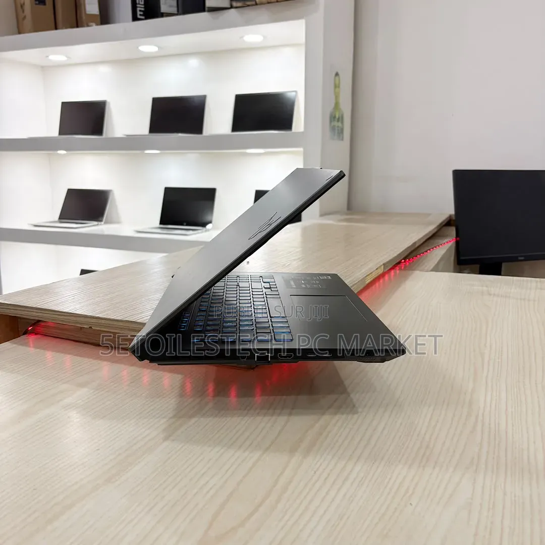 Nouveau Asus TUF Gaming F17 16GB AMD Ryzen 7 SSD 512GB