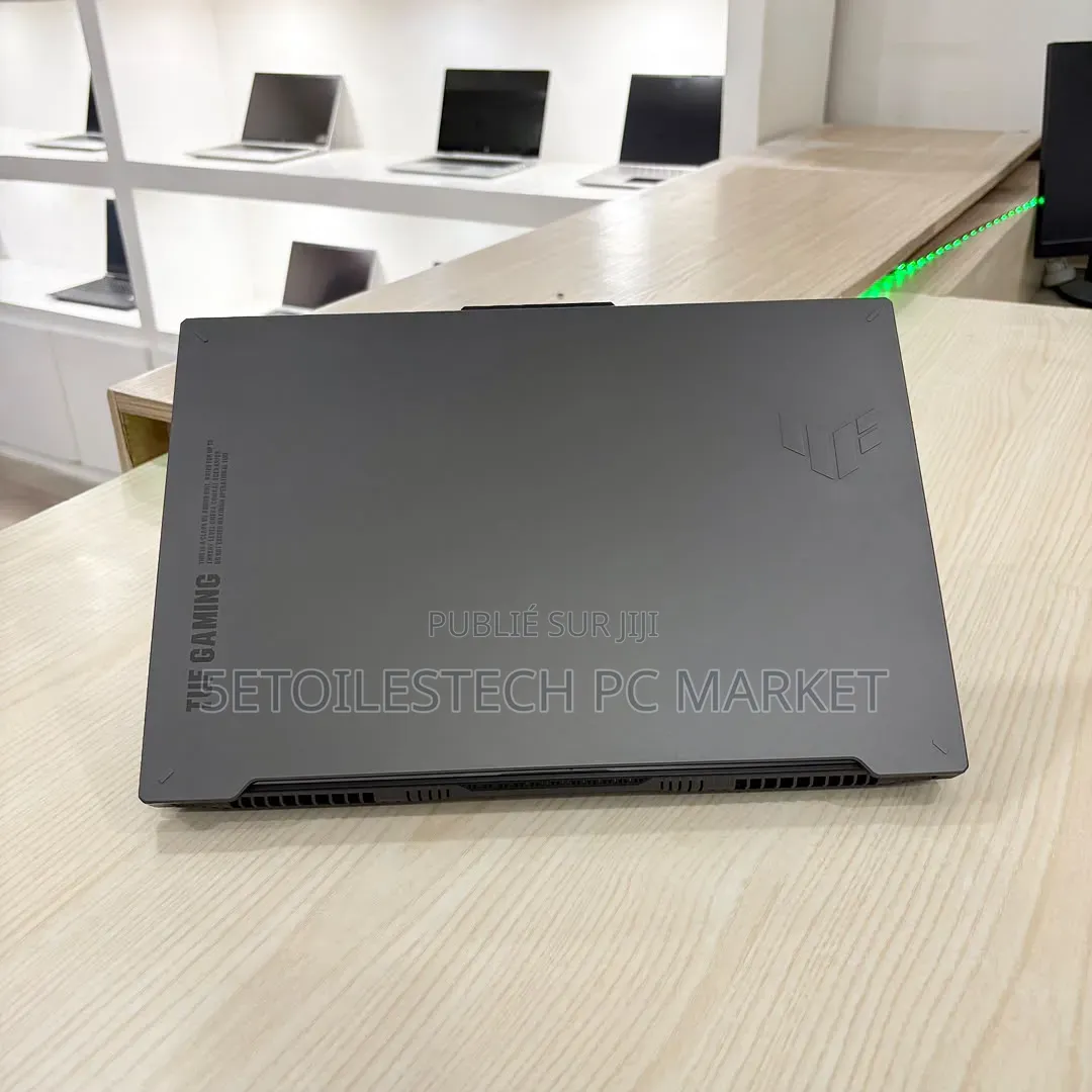 Nouveau Asus TUF Gaming F17 16GB AMD Ryzen 7 SSD 512GB
