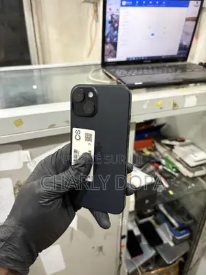 Apple iPhone 15 128 GB Noir