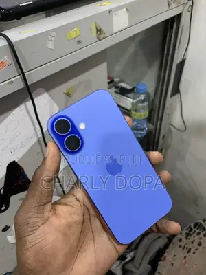 Apple iPhone 16 128 GB Bleu