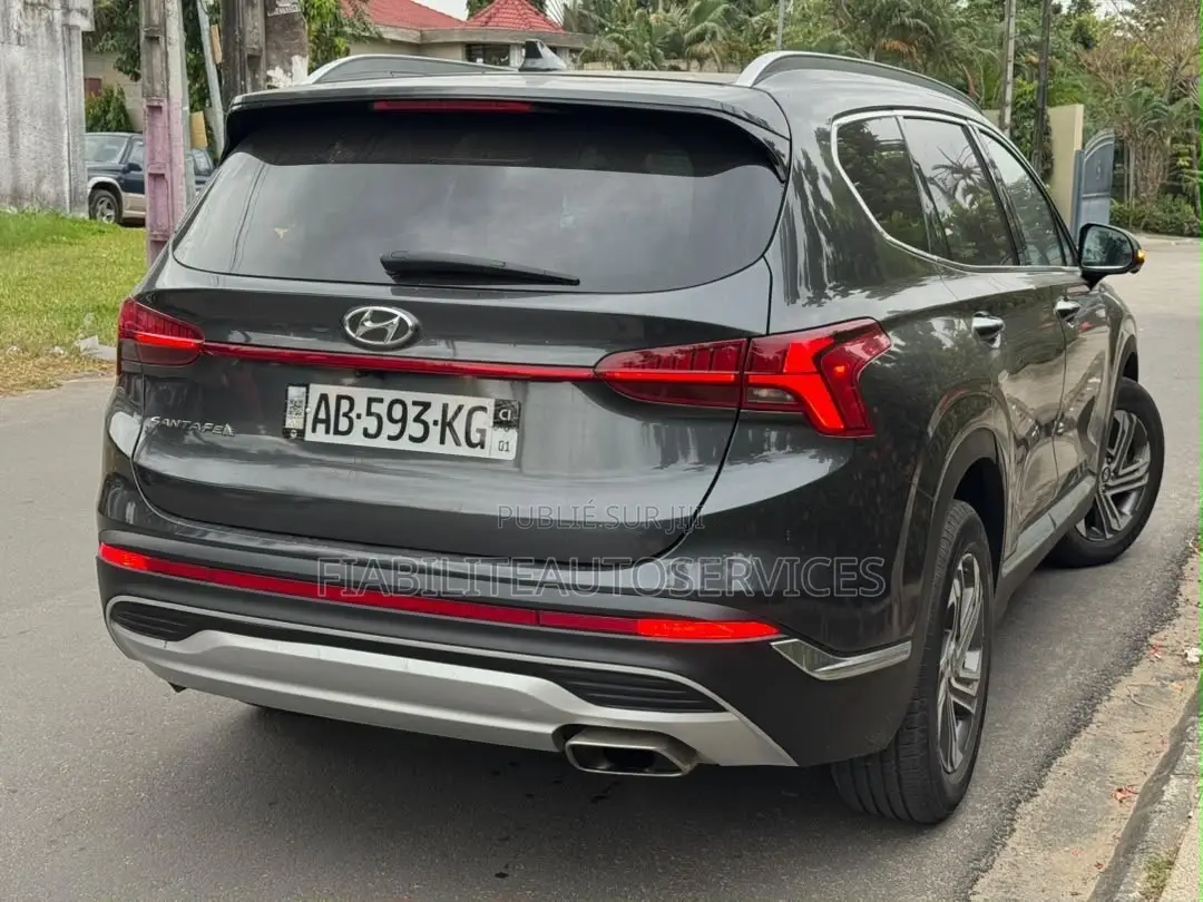 Hyundai Santa Fe Calligraphy 2022 Gris