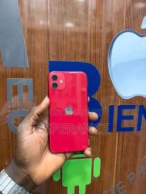 Apple iPhone 11 64 GB Rouge
